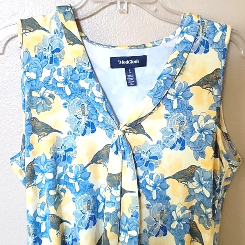 *SUMMER SALE* ModCloth Bird Printed Sleeveless Summer Top - Picture 2 of 7